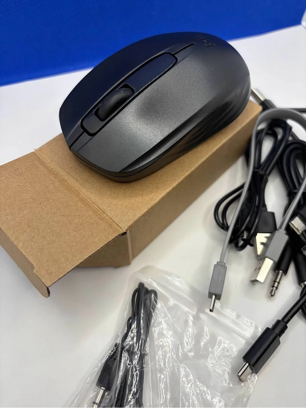 Computer Electronics Accessory Lot Wireless Mouse USB C Micro USB AUX Cables